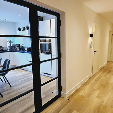 Lace Stilvoll In Der Spitzenstadt *