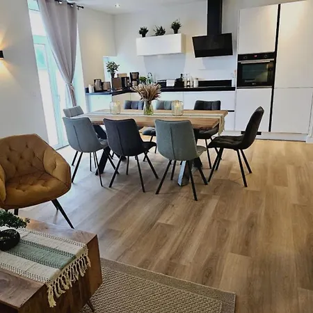 Lace Stilvoll In Der Spitzenstadt * Плауэн