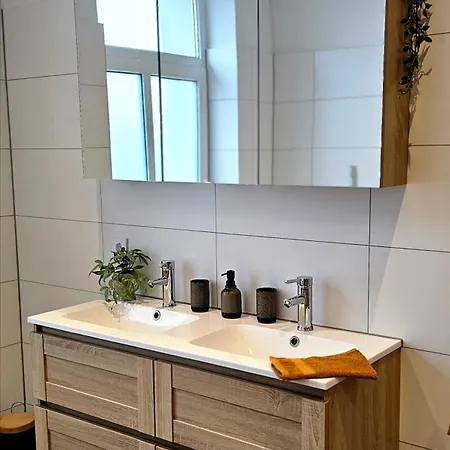 Lace Stilvoll In Der Spitzenstadt