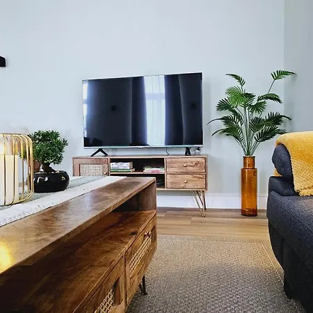 Апартаменты Lace Stilvoll In Der Spitzenstadt Плауэн