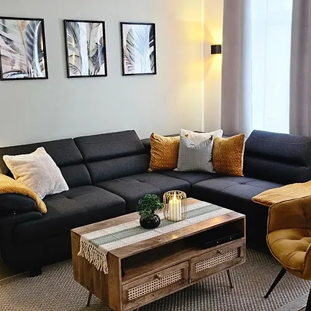 Lace Stilvoll In Der Spitzenstadt *