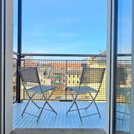 Apartment Lace Stilvoll In Der Spitzenstadt Plauen