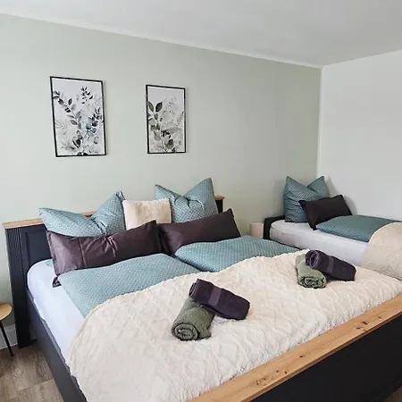 Апартаменты Lace Stilvoll In Der Spitzenstadt Плауэн